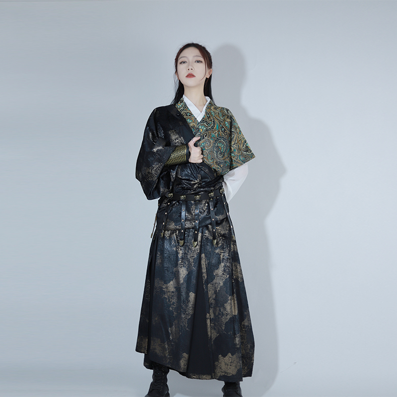 青云霓裳2025秋圆领袍交领半臂女