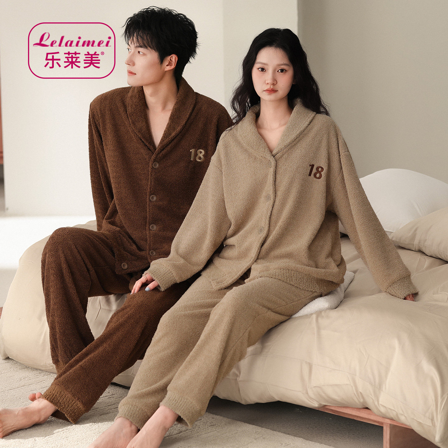 新款珊瑚绒情侣睡衣秋冬季加厚加绒保暖长袖半边绒男女家居服套装