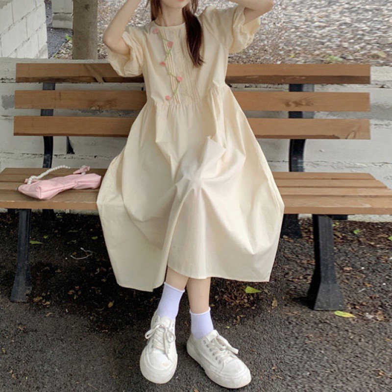法式甜美泡泡袖连衣裙女夏装2024新款初中高中学生绣花森系长裙子