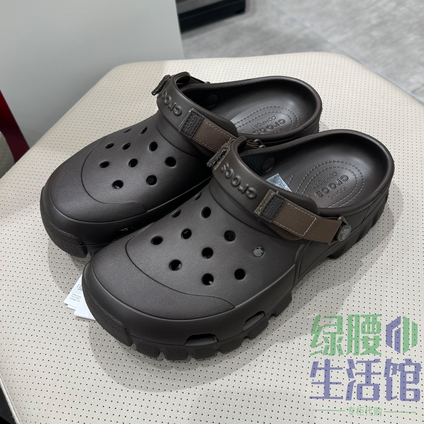 Crocs欧罗休闲沙滩洞洞凉拖鞋