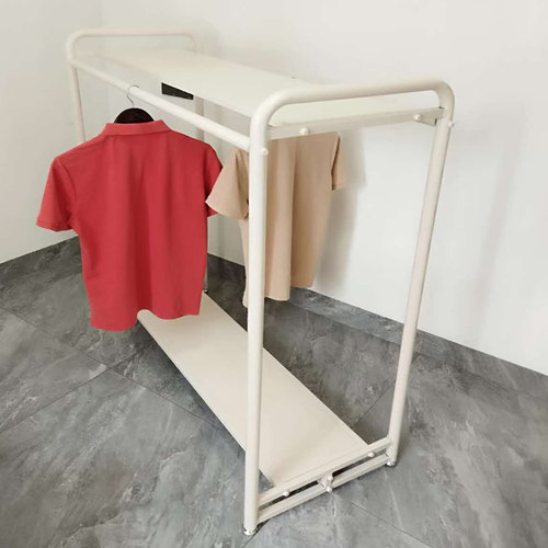 奶油风服装店落地中岛侧挂双排