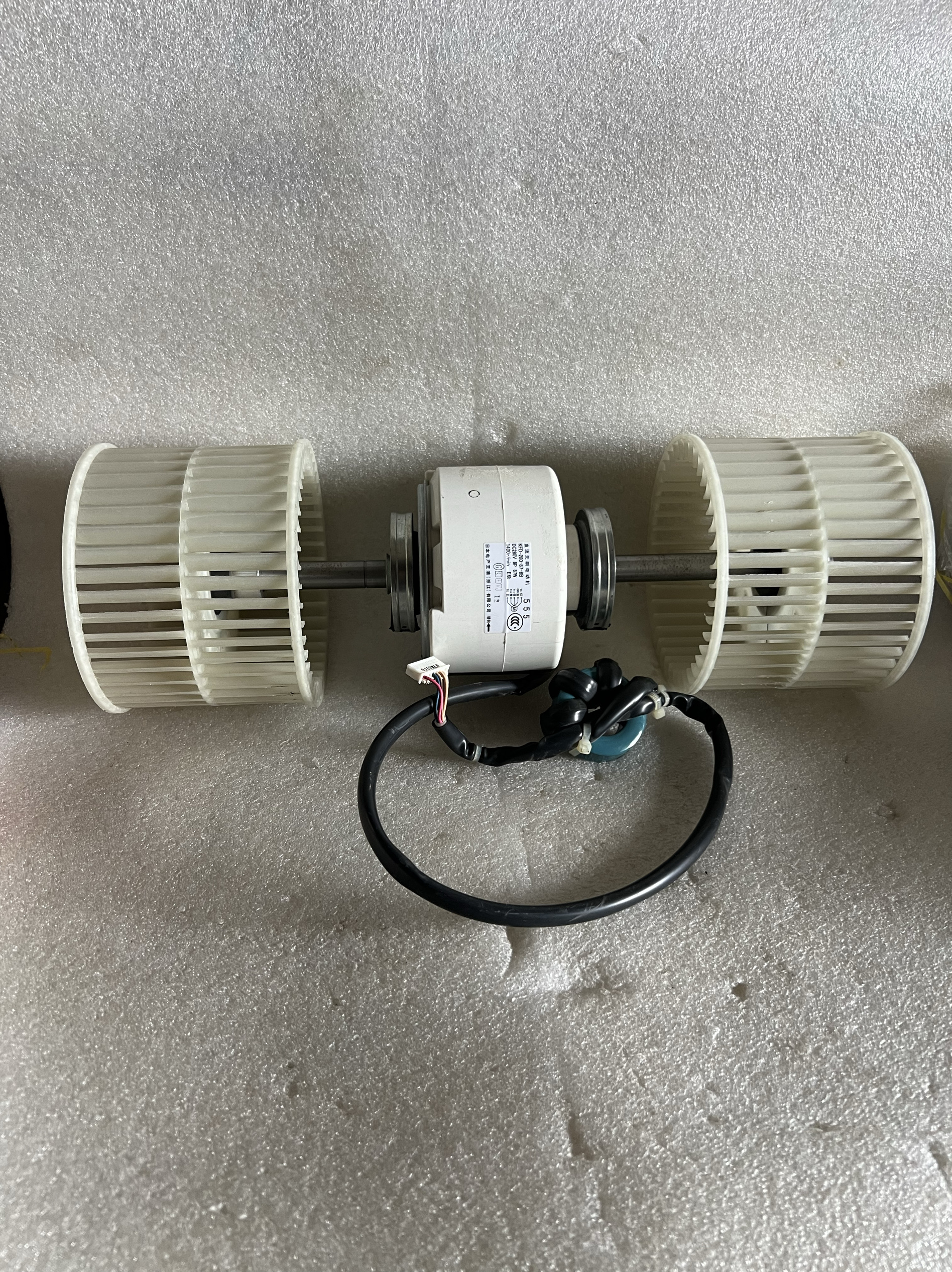 适用于大金中央空调内风机KFD-280-87-8B DC280V 87W 原装拆机