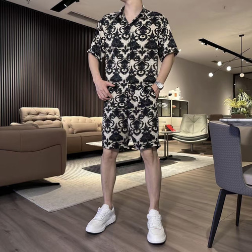 欧货夏季新款男士翻领冰丝印花短袖短裤套装时尚修身弹力型男套装