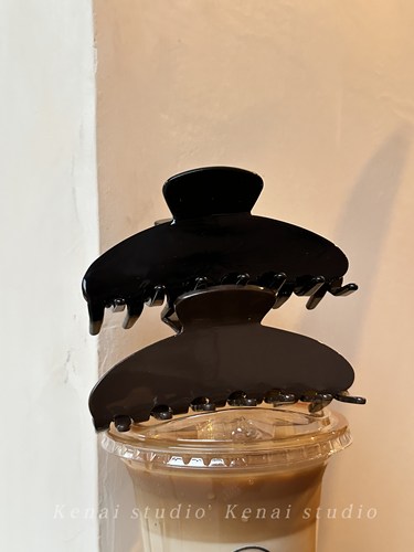 韩国ins美拉德巧克力高级感醋酸抓夹emijay同款大鲨鱼夹盘发夹