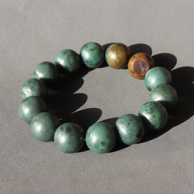 方言和田玉多彩碧玉籽料手链