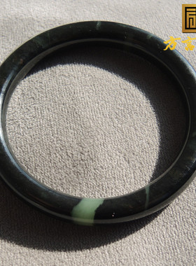 方言一线天墨玉53籽料圆条手镯