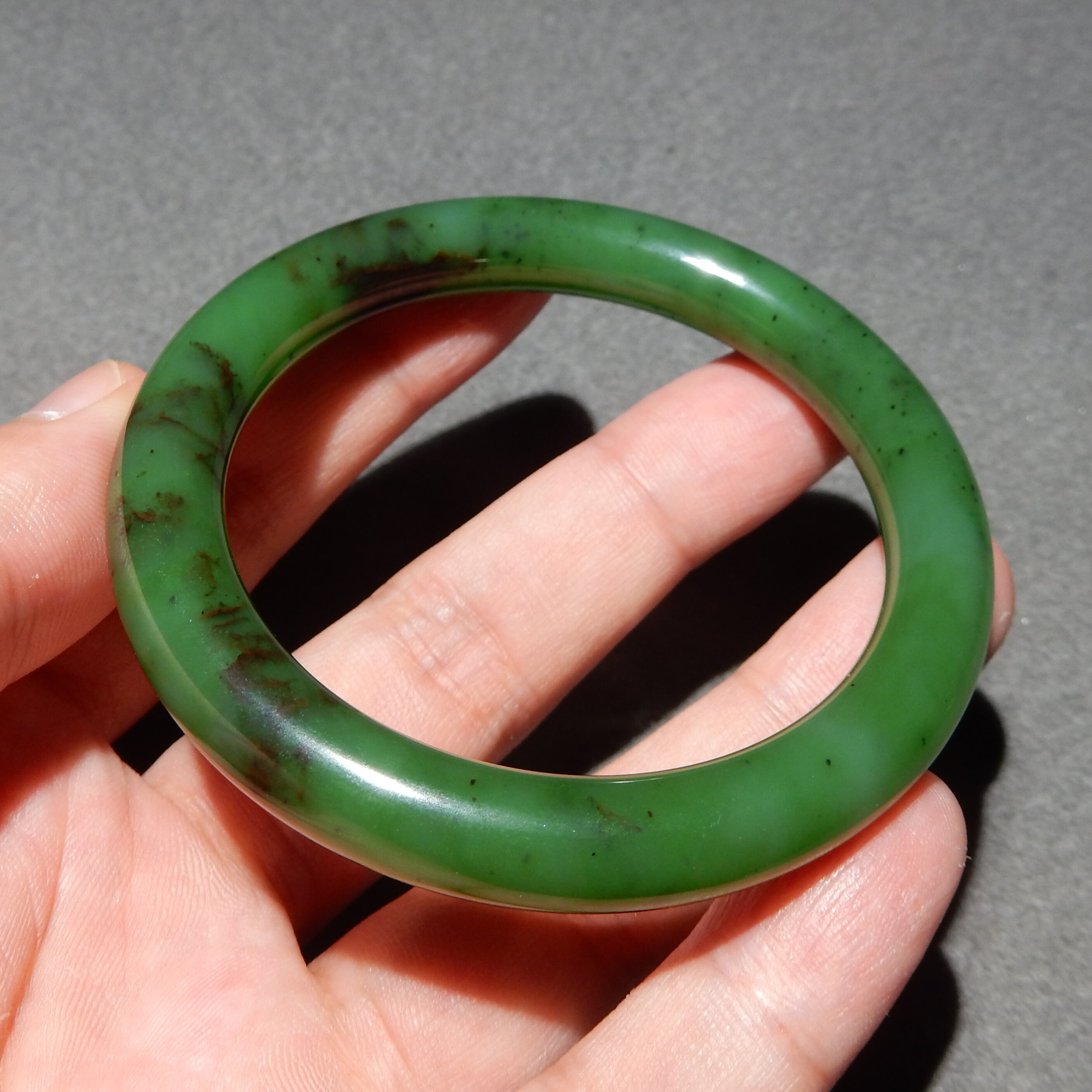 方言和田玉正品俄料老坑碧玉辣绿色油润细腻内径57mm正装手镯子w4