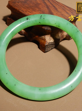 方言手镯手饰和田玉碧玉