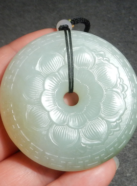 方言精品和田玉俄罗斯老料油润细腻糖白玉带翠色三色平安扣吊坠X3