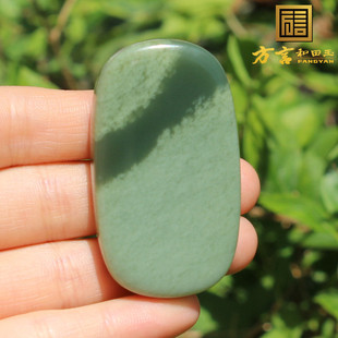 方言和田玉特色新疆玉龙河沙枣青黄皮籽料一线天平安无事牌吊坠A5