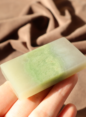 青海冰底白玉翠青平安无事牌吊坠