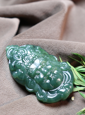 俄罗斯老坑料阳绿碧玉黄财神吊坠