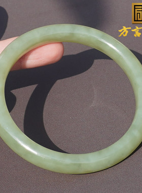 赢麻方言和田玉新疆若羌高脂细润青黄口料62mm细条时尚气质手镯A6