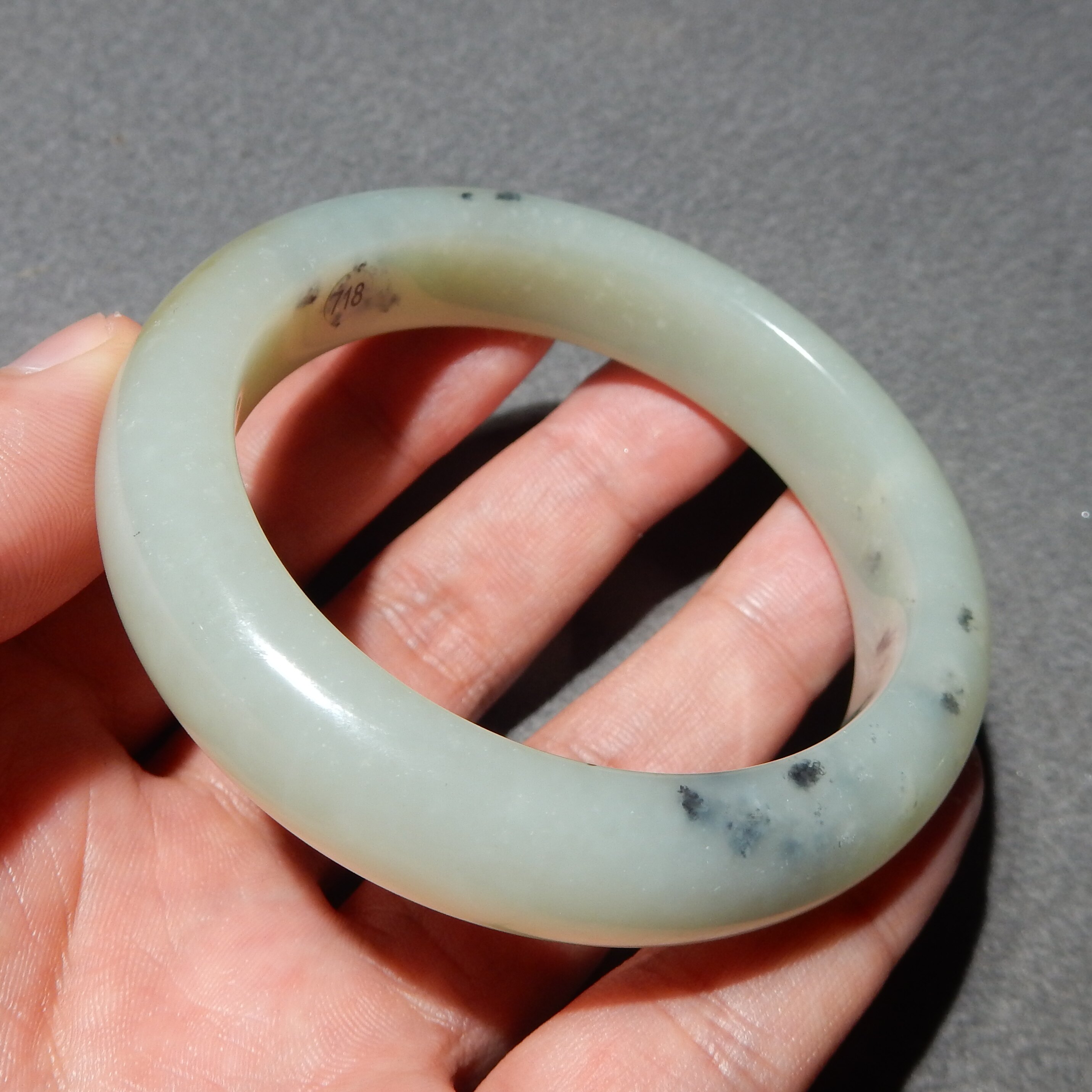 方言和田玉精品新疆且末料糖青花油润细腻内径58mm女士手镯子w4