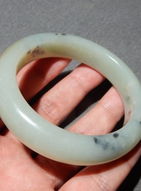 方言和田玉且末料糖青花手镯