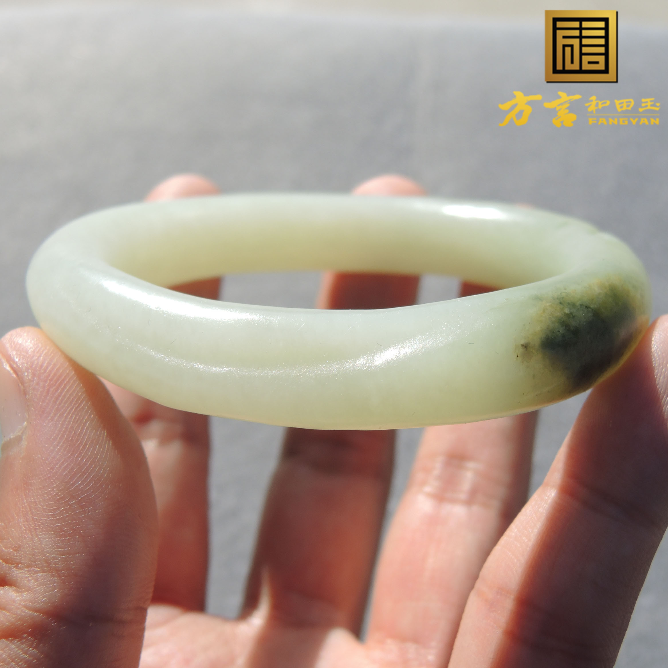 美哭了方言和田玉老熟新疆白玉籽料带翠特色树桩型56mm精美手镯S