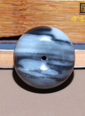 火爆方言和田玉放漏新疆黑白分明意境青花籽料平安扣吊坠挂件O8