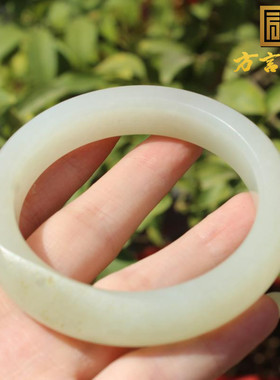 新疆玉龙河金皮白玉籽料55mm手镯