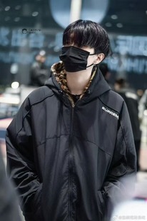 范丞丞新疆跑男录制同款 连帽外套座山雕两面穿潮牌男女2025新款