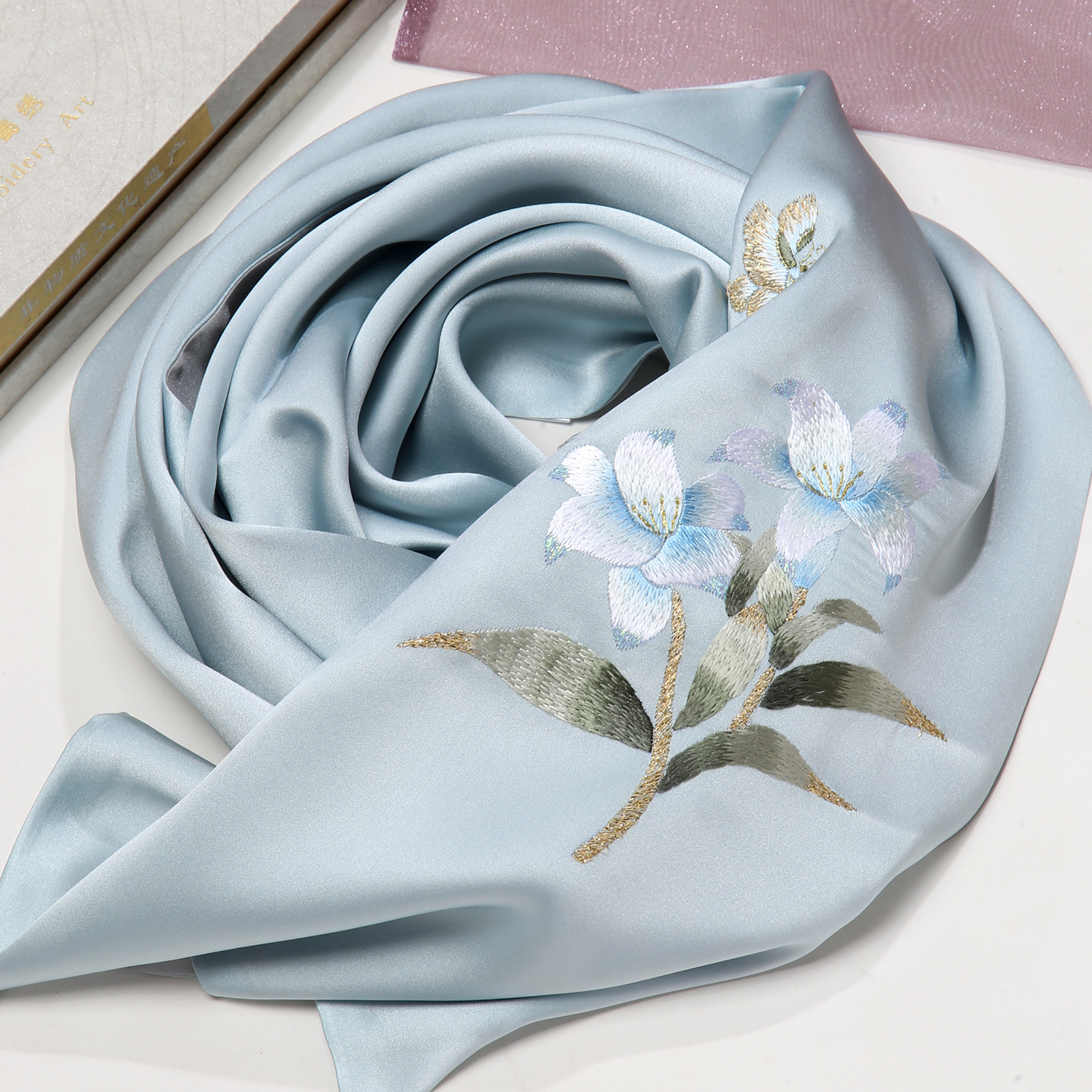 成都特色 蜀绣手工刺绣桑蚕丝 丝巾中国风送妈妈送领导商务伴手礼