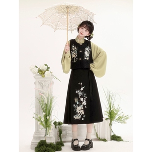 2026原创汉服女新款马甲日常穿搭马面裙套装汉元素春夏气质新中式