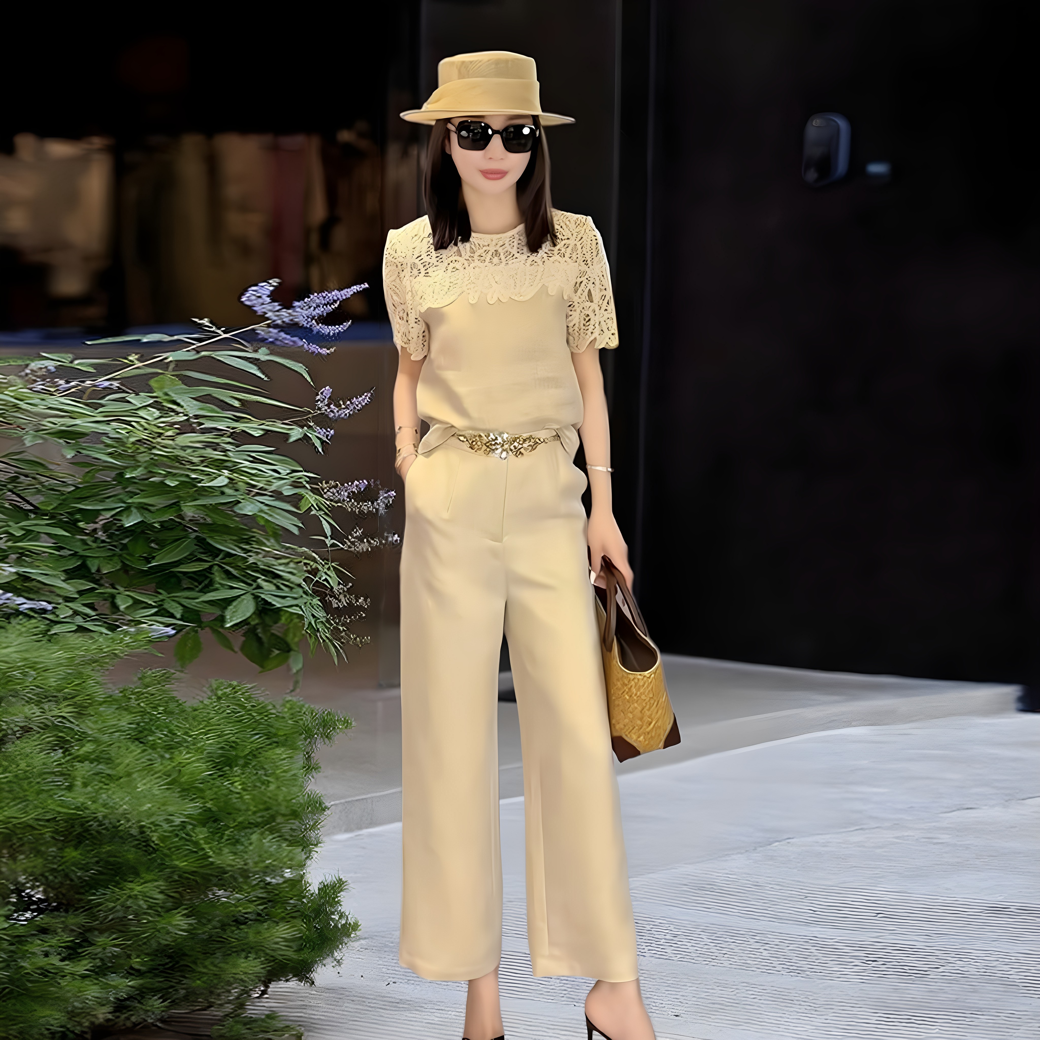 时尚杏色蕾丝拼接辣妹套装女夏新时尚套装