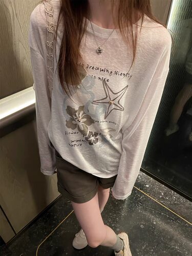 83A休闲印花长袖T恤女宽松显瘦百搭遮肉防晒上衣设计感白色81551