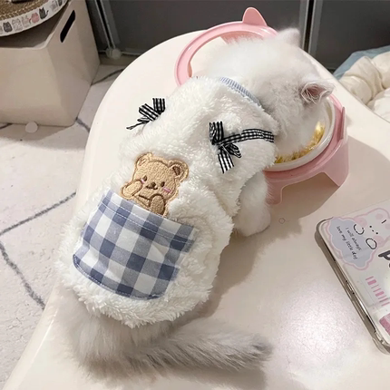 猫咪衣服秋冬保暖2024新款布偶英短蓝幼猫宠物狗狗可爱小熊背心