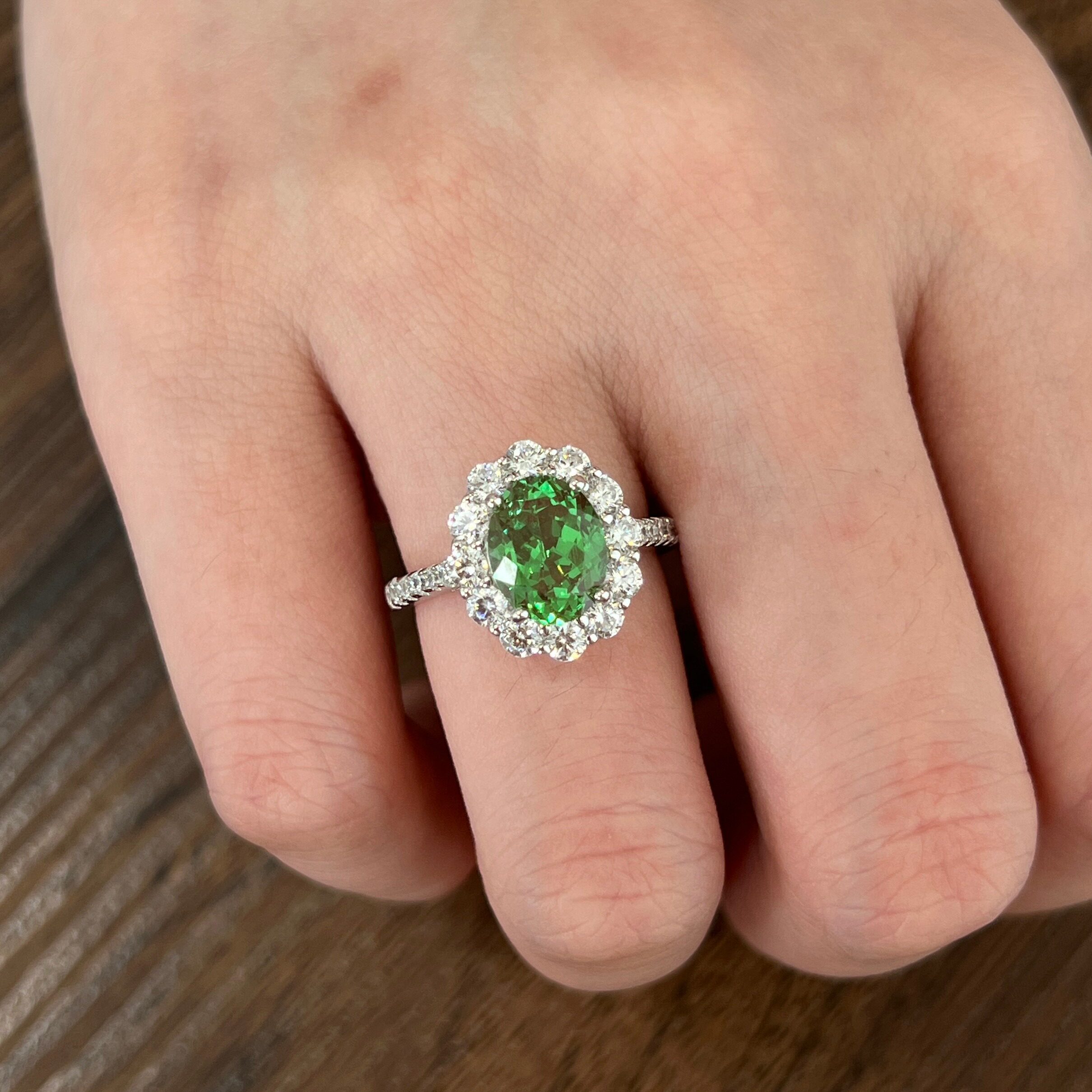 培育莎弗莱S925纯银戒指2.4ct