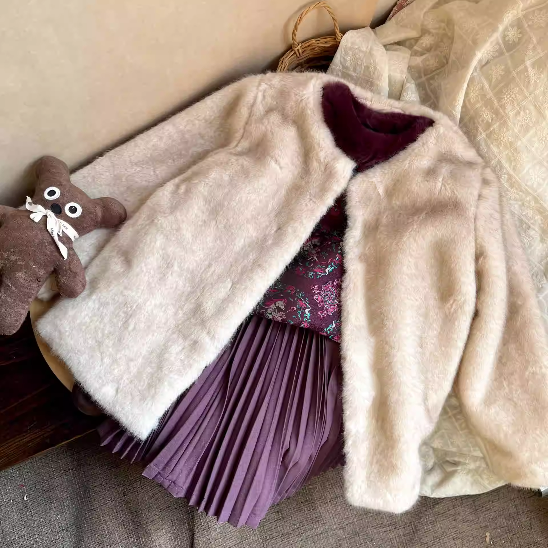 女童冬季仿貂毛皮草新年外套无领仿皮草上衣小女孩毛绒保暖大衣,童装/婴儿装/亲子装,皮草/仿皮草,淘宝优惠券,粉丝福利购,淘宝优惠卷