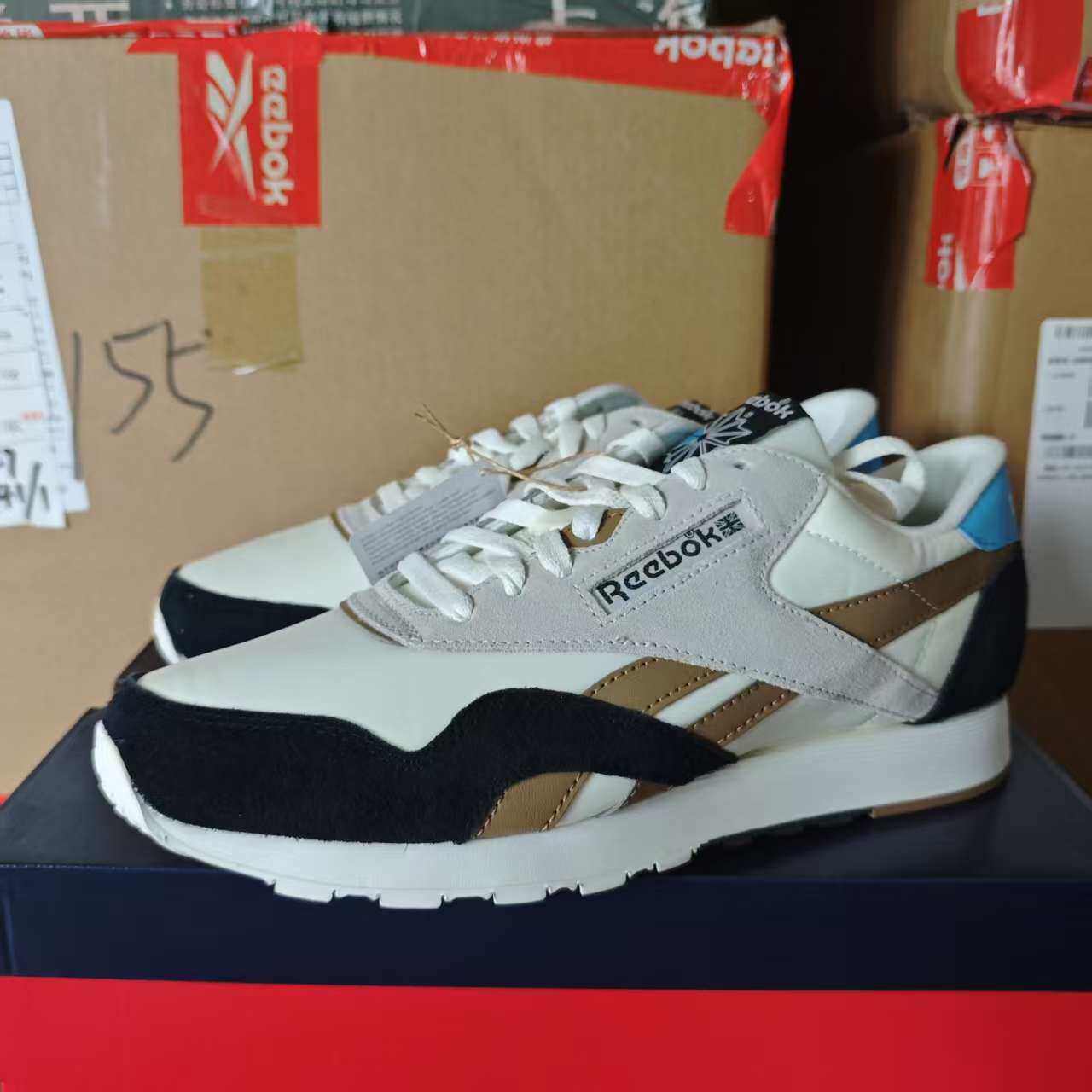 REEBOK锐步男子CLASSIC NYLON 低帮复古休闲鞋100075300