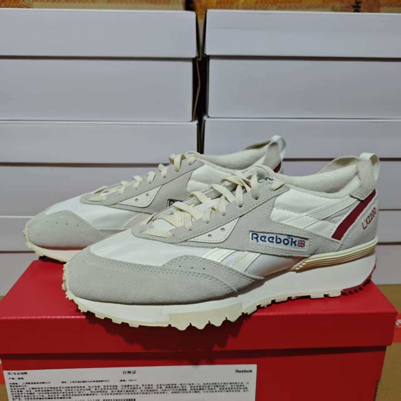 REEBOK锐步男子 LX2200复古休闲跑鞋 HP7583