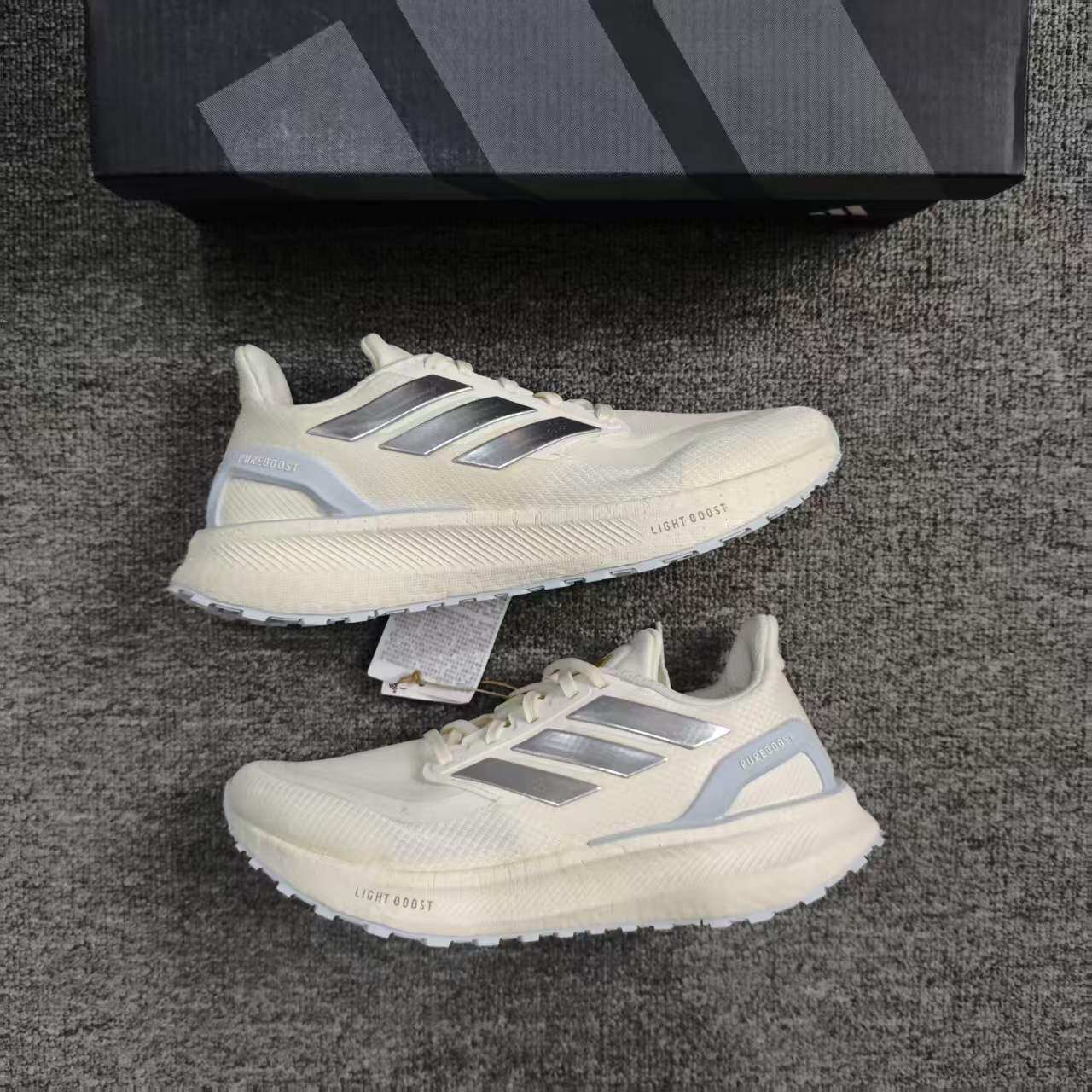 ADIDAS阿迪达斯男女米白色PUREBOOST5全掌爆米花缓震跑步鞋JR7676