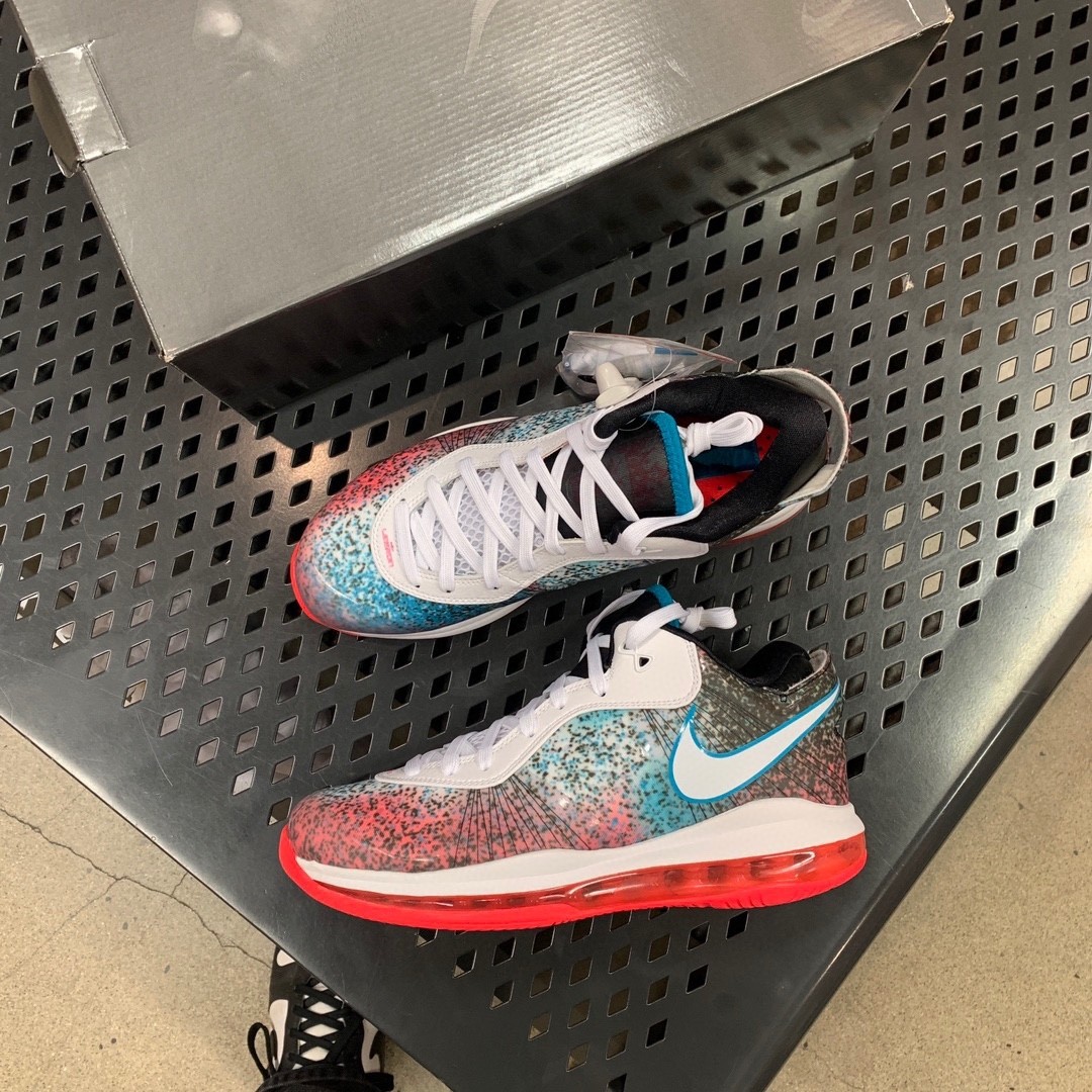Nike耐克LeBron 8 Low詹姆斯8男实战篮球鞋DJ4436-100 CV1750-400