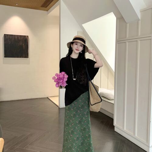 YYstudio苔痕2026 莓果印花垂感大摆松弛感长款半身裙YY-5898
