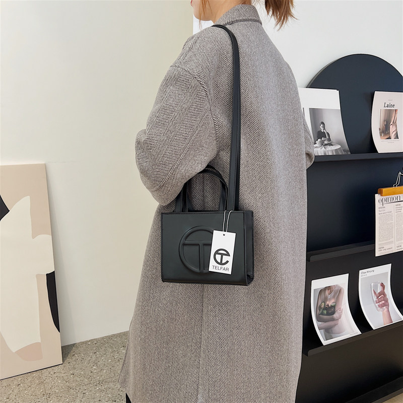 2023新款潮欧美时尚百搭纯色小方包高级感简约休闲质感单肩斜挎包,箱包皮具/热销女包/男包,小方包,淘宝优惠券,粉丝福利购,淘宝优惠卷