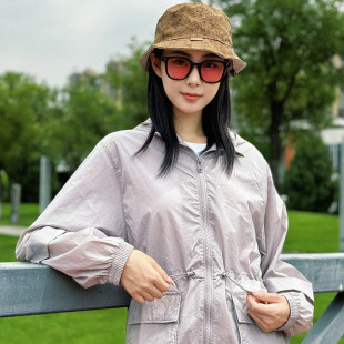 女子连帽束腰运动梭织夹克 安德玛UA 新品 Woven 1386455 Crinkle