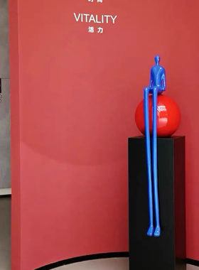 现代轻奢抽象坐姿长腿人物摆件