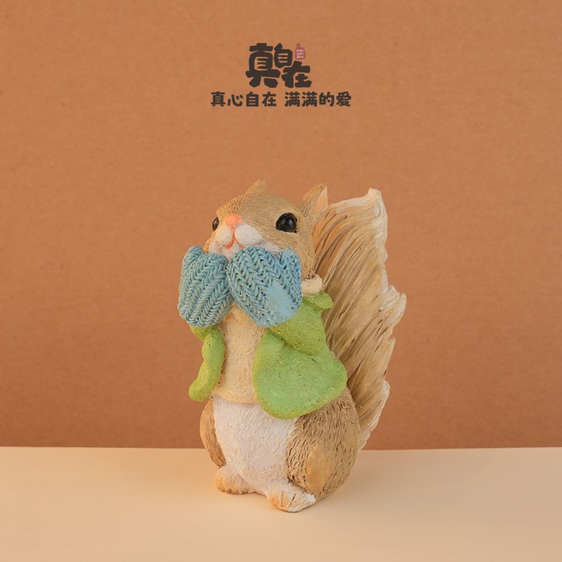 松鼠小摆件浪漫情侣治愈办公室节日礼物送朋友圣诞节