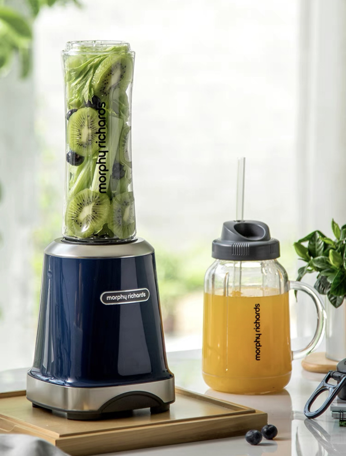 摩飞便携式榨汁机多功能水果榨汁杯搅拌机