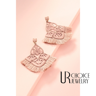 ur原包装灰粉色丝线耳环