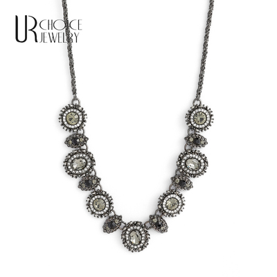 英国黑色圆形水晶项链