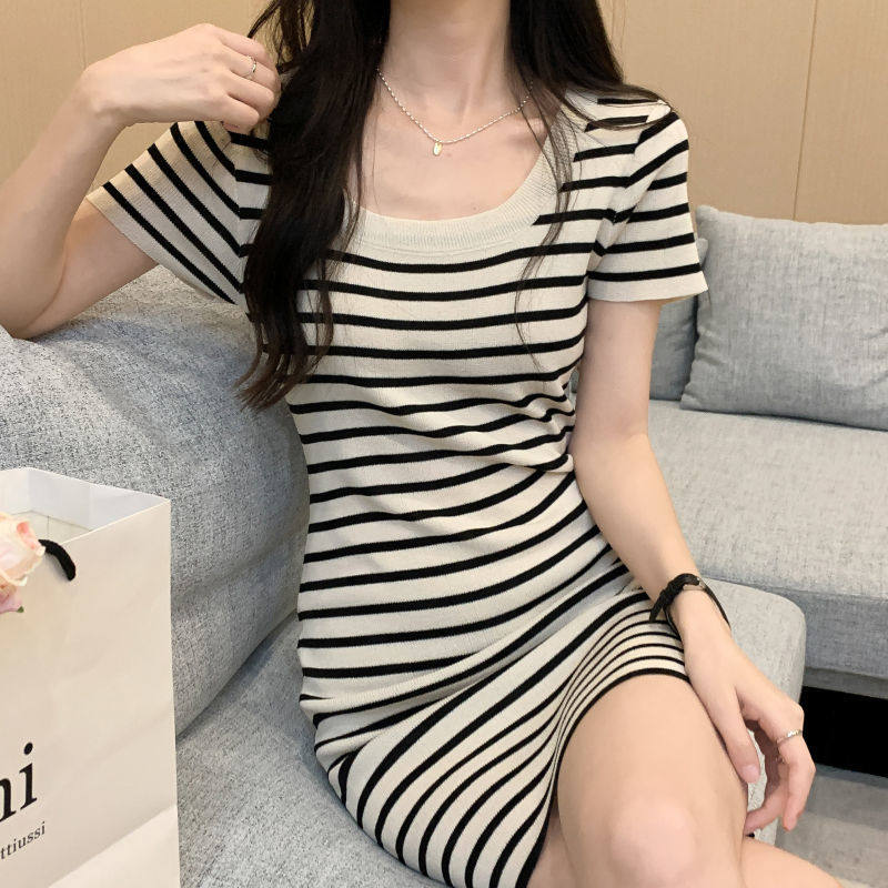 夏季新款外穿方领短袖条纹针织连衣裙韩版chic慵懒风休闲直筒
