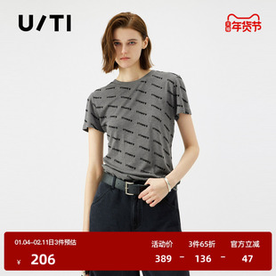 U/TI灰色植绒满版短款T恤女装 百搭简约短袖上衣尤缇2025秋季新款
