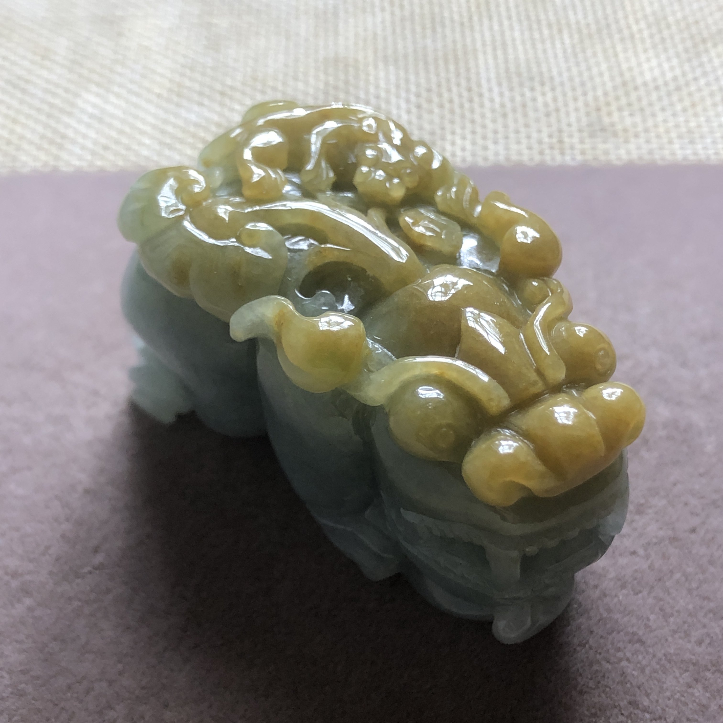 缅甸玉石A货翡翠玉雕玉器文玩冰糯种鸡油黄翡招财貔貅挂件吊坠