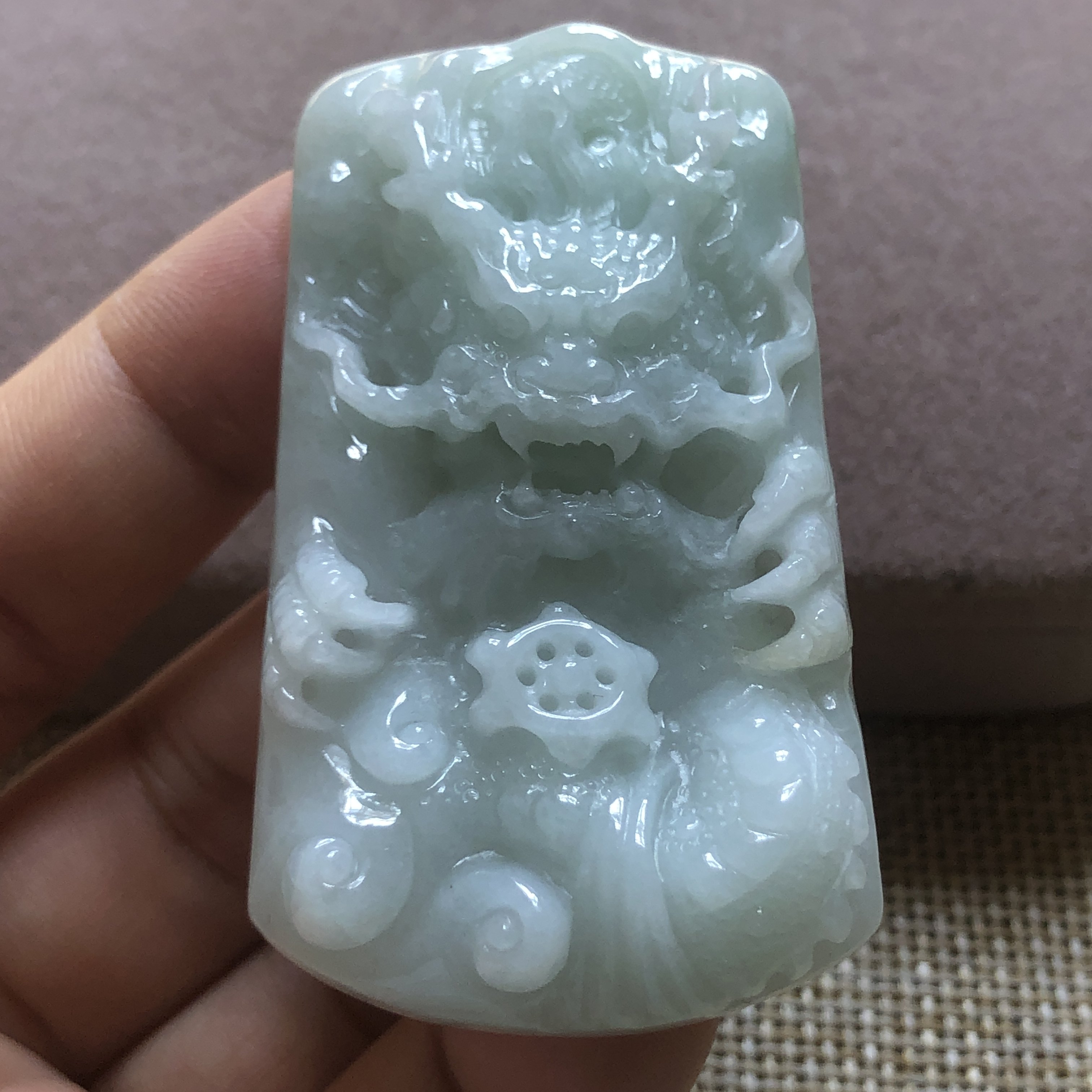 缅甸玉石A货翡翠玉雕玉器文玩冰缅甸翡翠