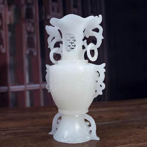 天然玉石仿古镂空花瓶摆件