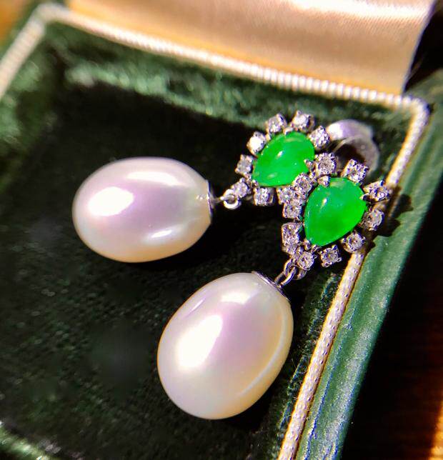 [ SOLD Appreciate]natural Ice Emperor Green Jade Seawater Oval Pearl Diamonds Princess Antique Earringsin the Jewelry/Diamond/Jade/Gold , Jade (New) , Earring  category - from Buy2taobao.com to provide professional Taobao agent buy service
