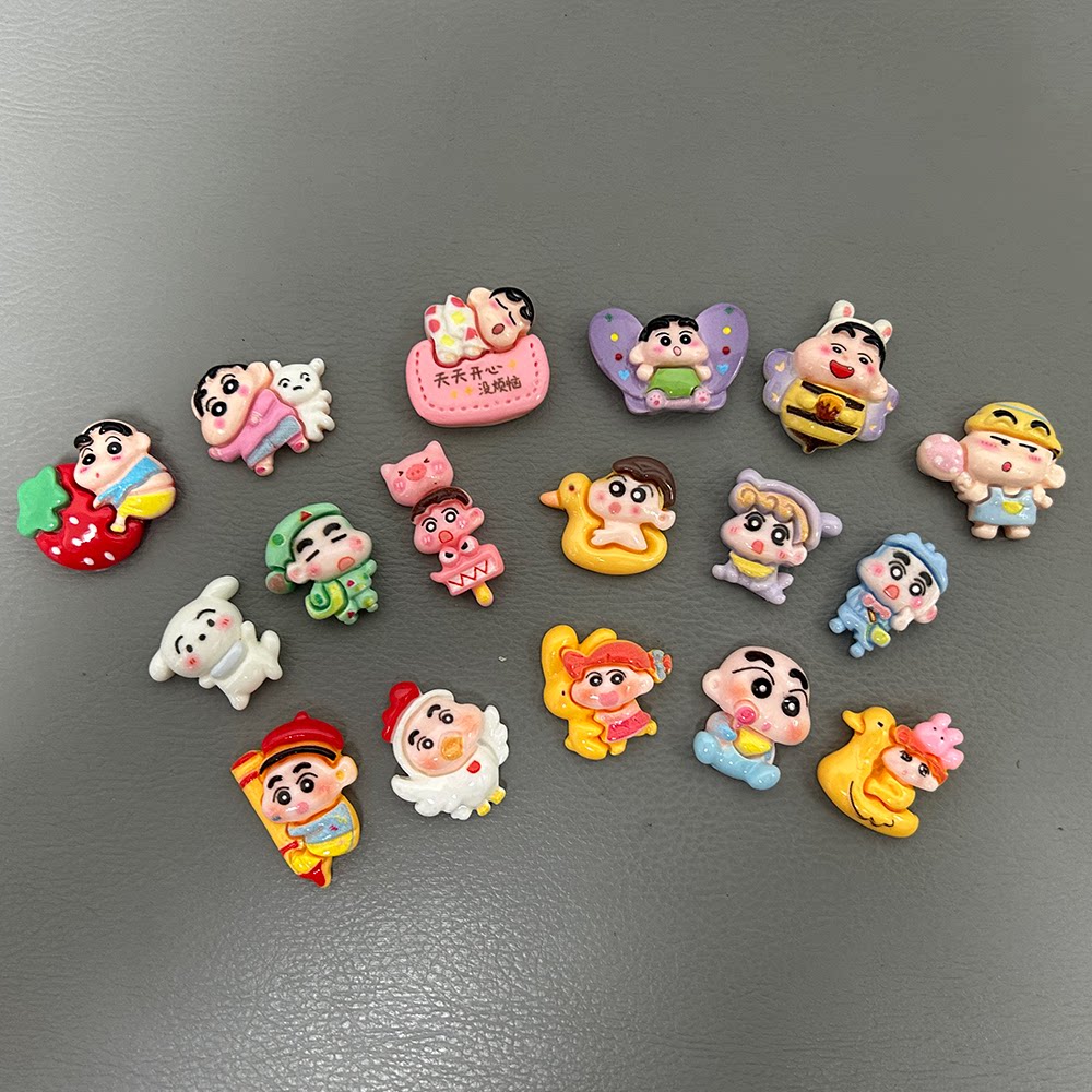 卡通蜡笔小新冰箱贴磁吸式黑板报洞洞墙留言墙3D手机壳玻璃装饰贴