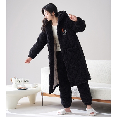 女珊瑚绒夹棉特大码睡衣套睡袍